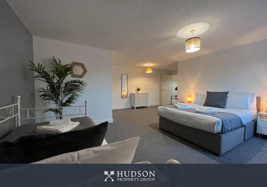 Open Plan Townhouse In Shrewsbury Villa Екстериор снимка